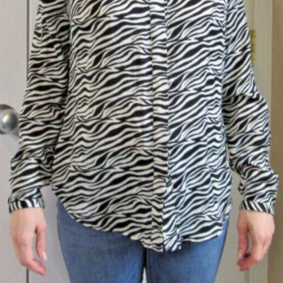Black White Blouse Tiger Stripes, BCBGMAXAZRI, Button Long Sleeve Office Size S - Picture 3 of 15